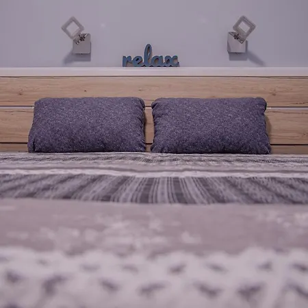 Oros House Apartmanhaz 公寓