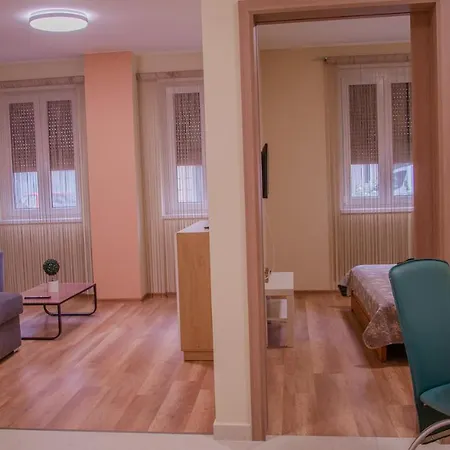 Appartement Oros House Apartmanhaz Orosháza
