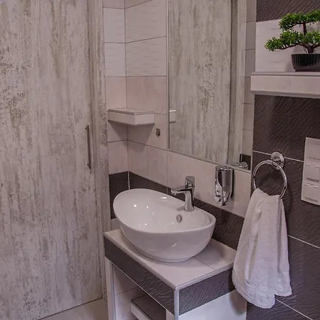 Oros House Apartmanhaz Appartement *