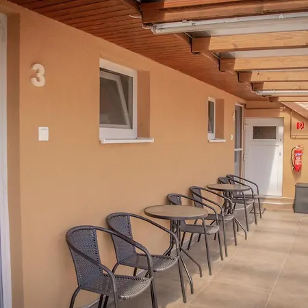 Apartment Oros House Apartmanhaz *