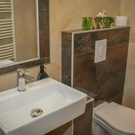 Oros House Apartmanhaz Apartment