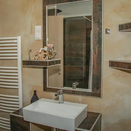 Oros House Apartmanhaz Appartement Orosháza