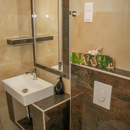 Appartement Oros House Apartmanhaz *