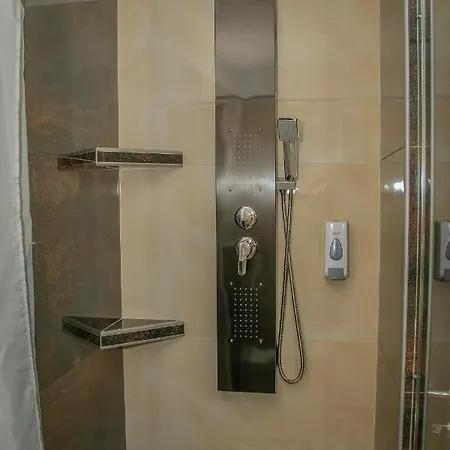 Oros House Apartmanhaz * Orosháza