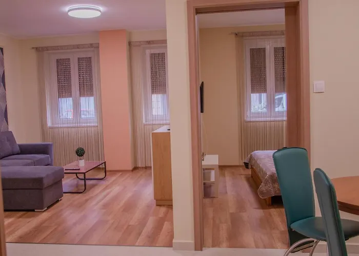Appartement Oros House Apartmanhaz Orosháza