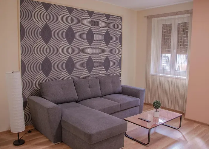 Oros House Apartmanhaz * Orosháza