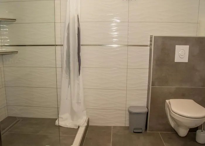 Oros House Apartmanhaz
