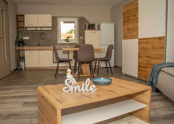Oros House Apartmanhaz *